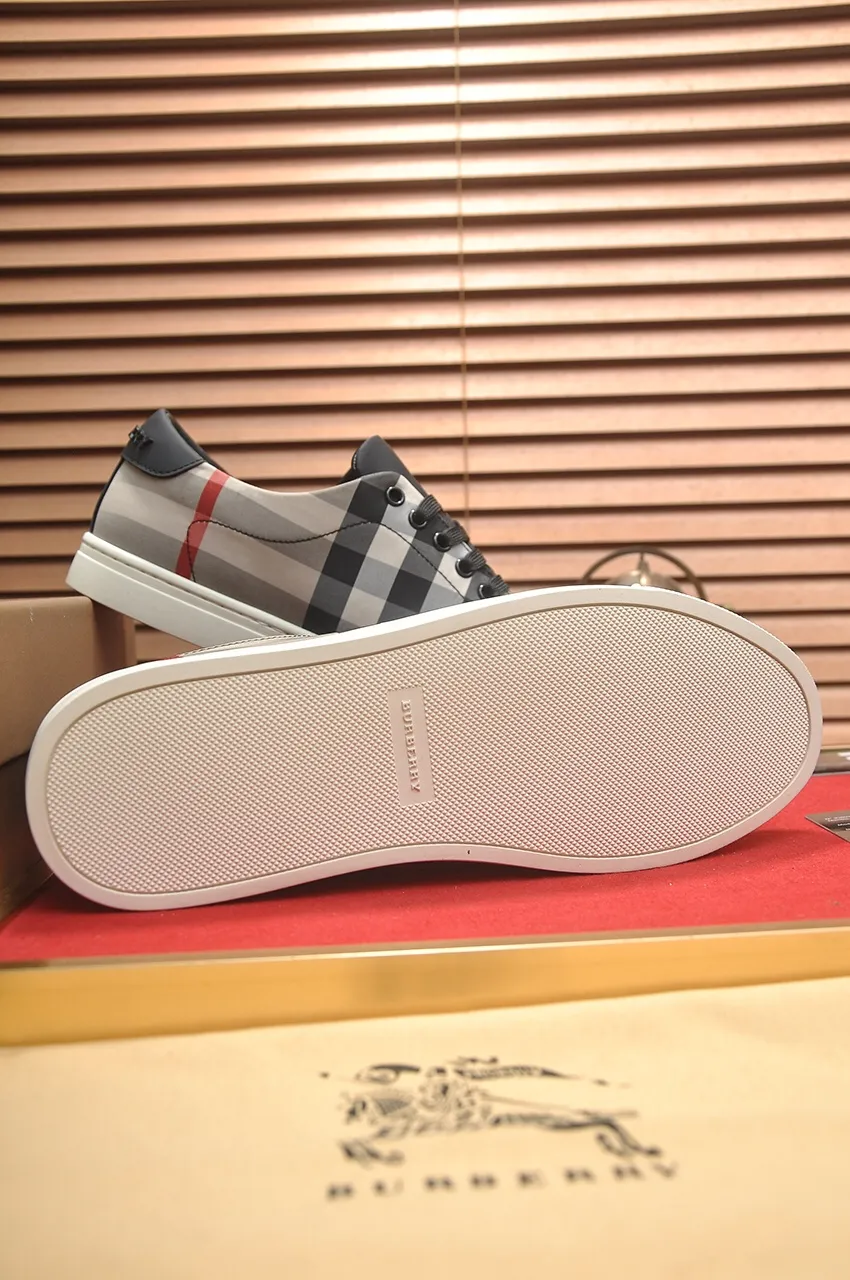 Men's shoes💰480💶[Burberry] (cowhide lining) classic low-top sneakers｜Imported cowhide with classic plaid fabric｜Cow leather lining｜Original outsole｜Fine workmanship and comfortable to wear Size: 38-44 (customized at 45)